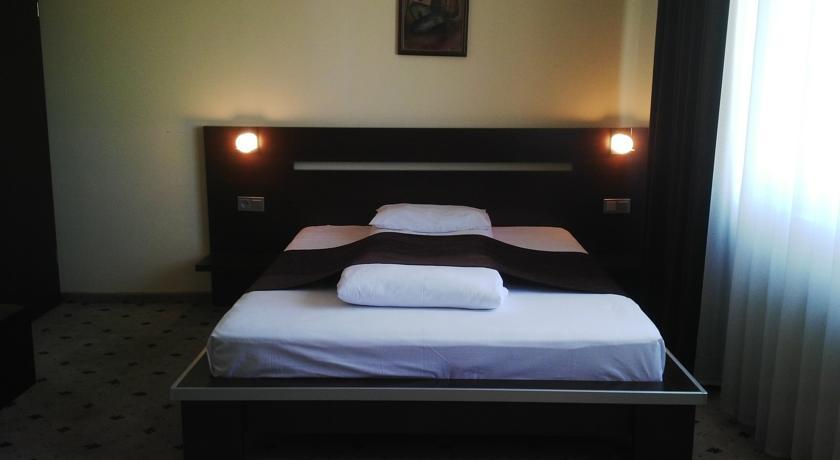 סיביו Hotel Premier מראה חיצוני תמונה
