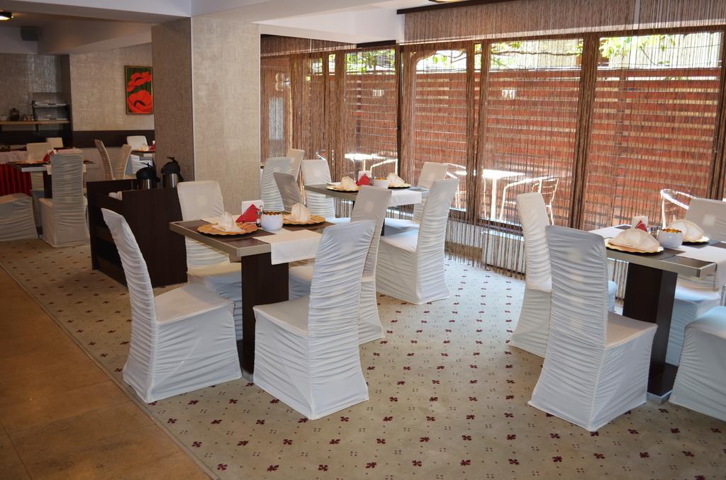 סיביו Hotel Premier מראה חיצוני תמונה