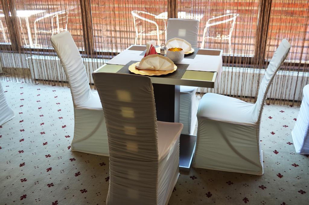 סיביו Hotel Premier מראה חיצוני תמונה
