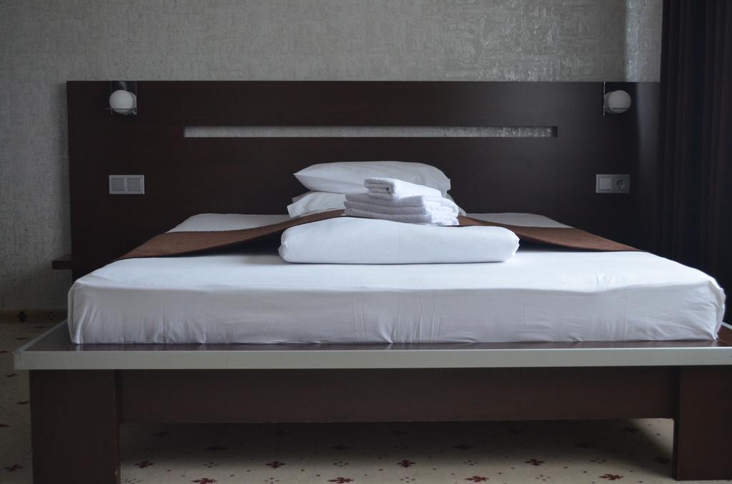 סיביו Hotel Premier מראה חיצוני תמונה