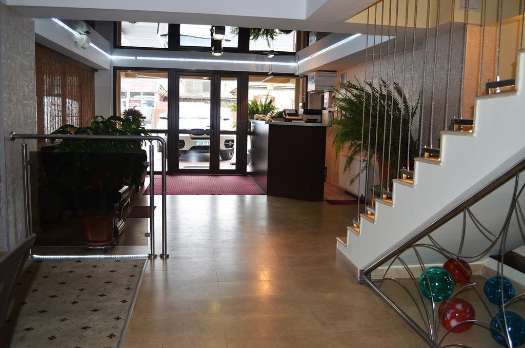 סיביו Hotel Premier מראה חיצוני תמונה