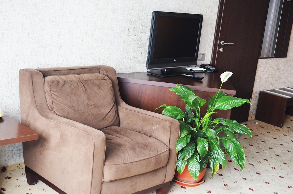סיביו Hotel Premier מראה חיצוני תמונה