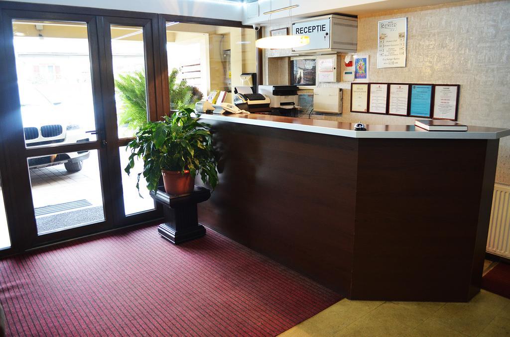 סיביו Hotel Premier מראה חיצוני תמונה