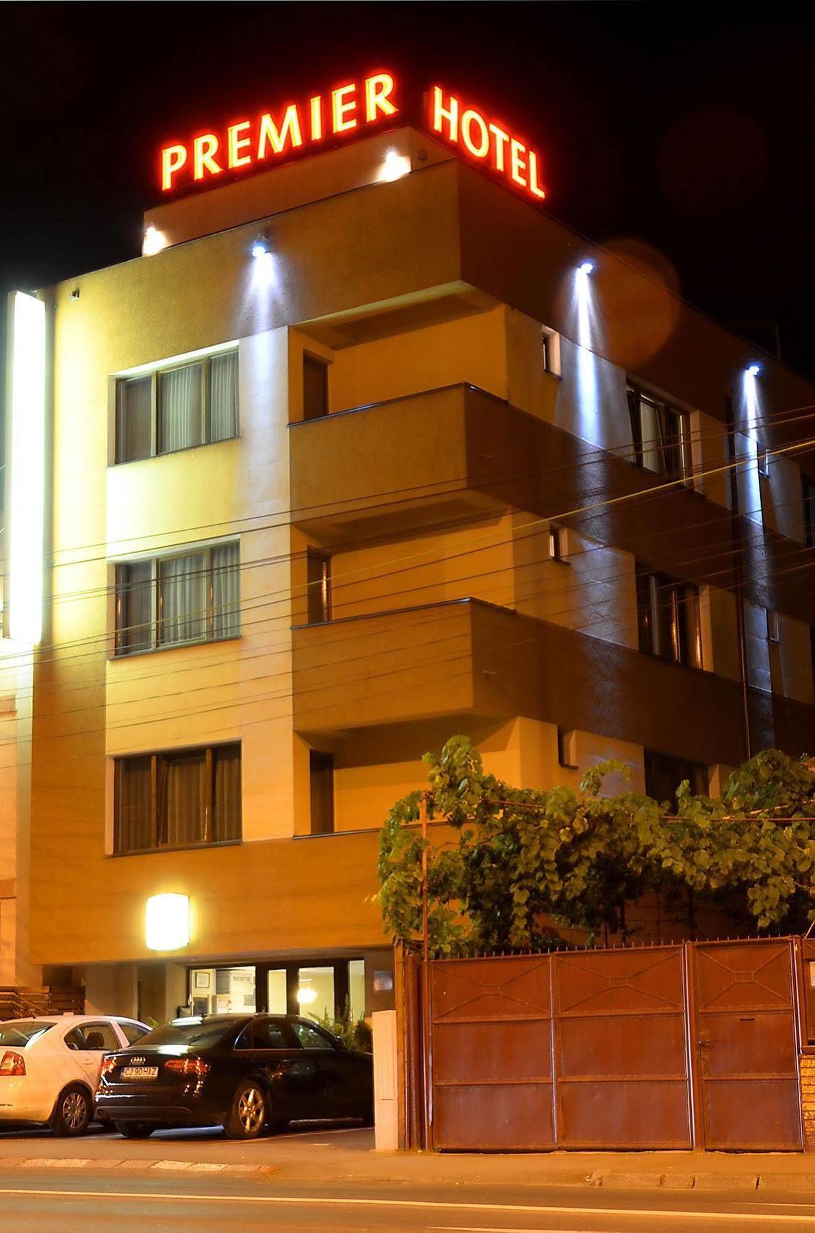 סיביו Hotel Premier מראה חיצוני תמונה